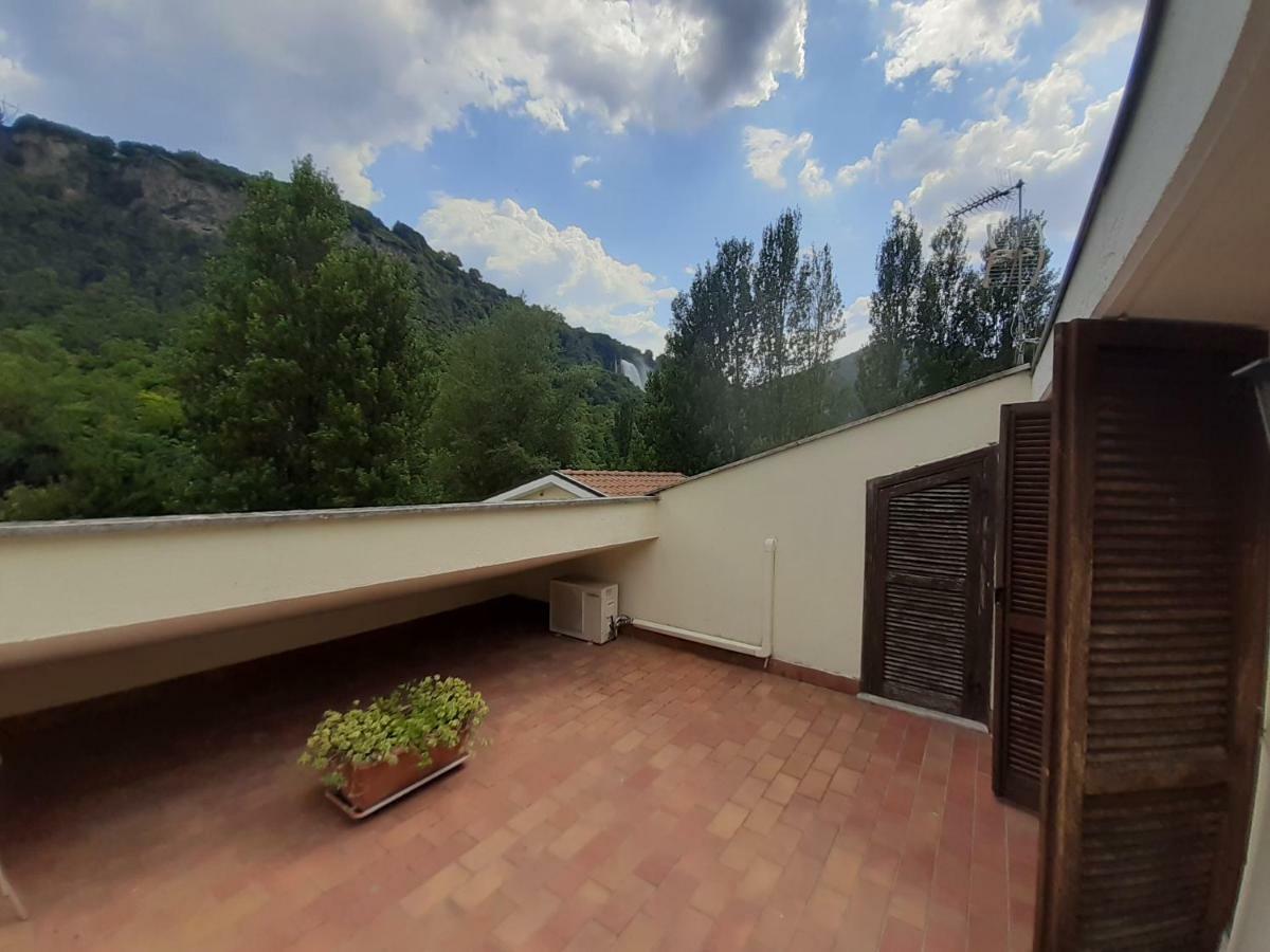 Il Casolare Della Cascata Hotel แตร์นี ภายนอก รูปภาพ