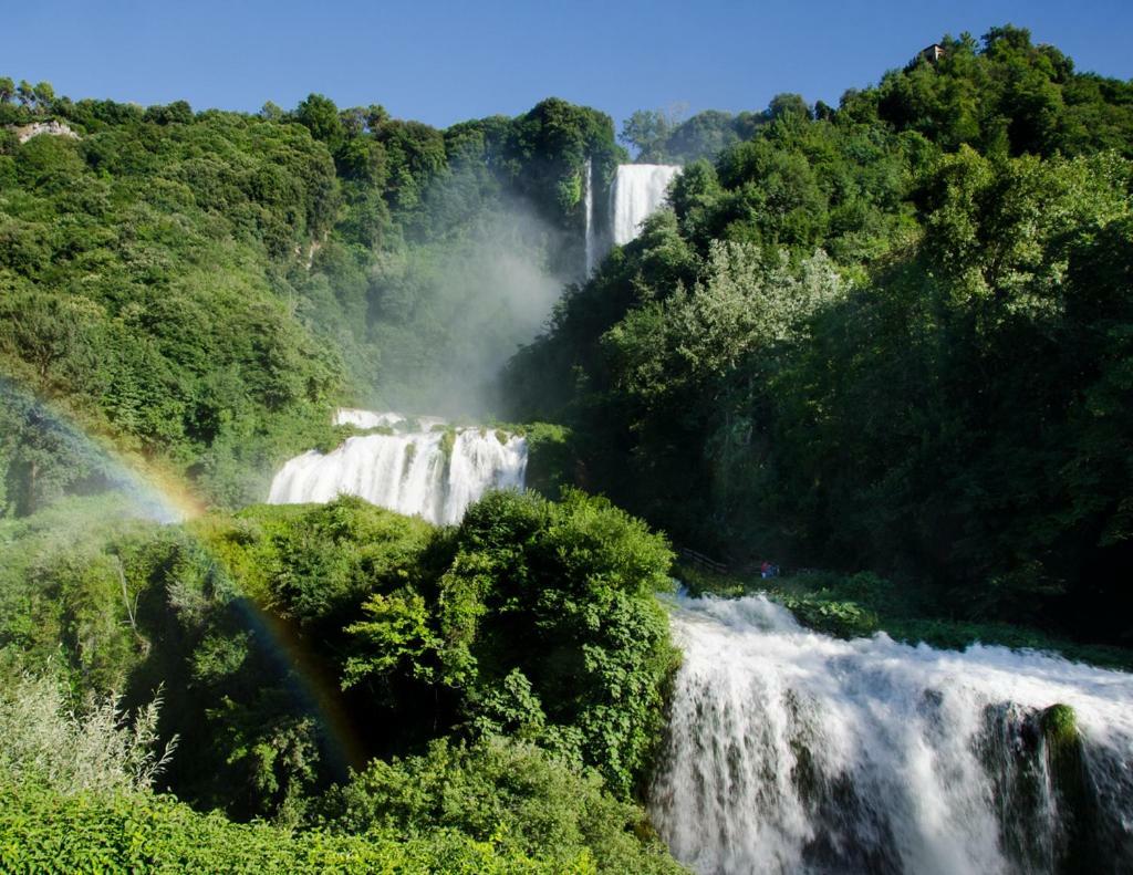 Il Casolare Della Cascata Hotel แตร์นี ภายนอก รูปภาพ